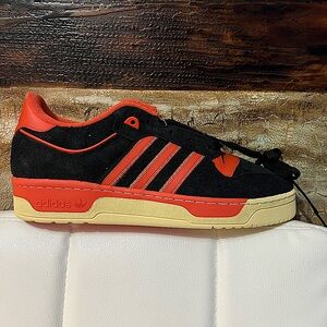 Adidas Rivalry86 low sneakers black suede red men’s brand new !